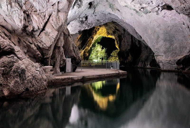 escursioni grotte di pertosa